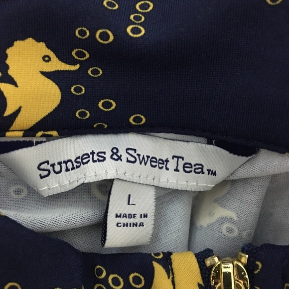 Seahorse Novelty Print Jacket Navy Gold UPF 50 - L - Picture 15 of 16